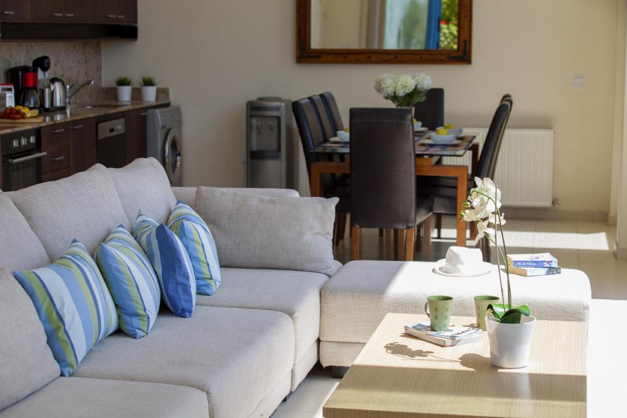 Protaras Seafront Villa Infinte Aretousa Eksteriør billede