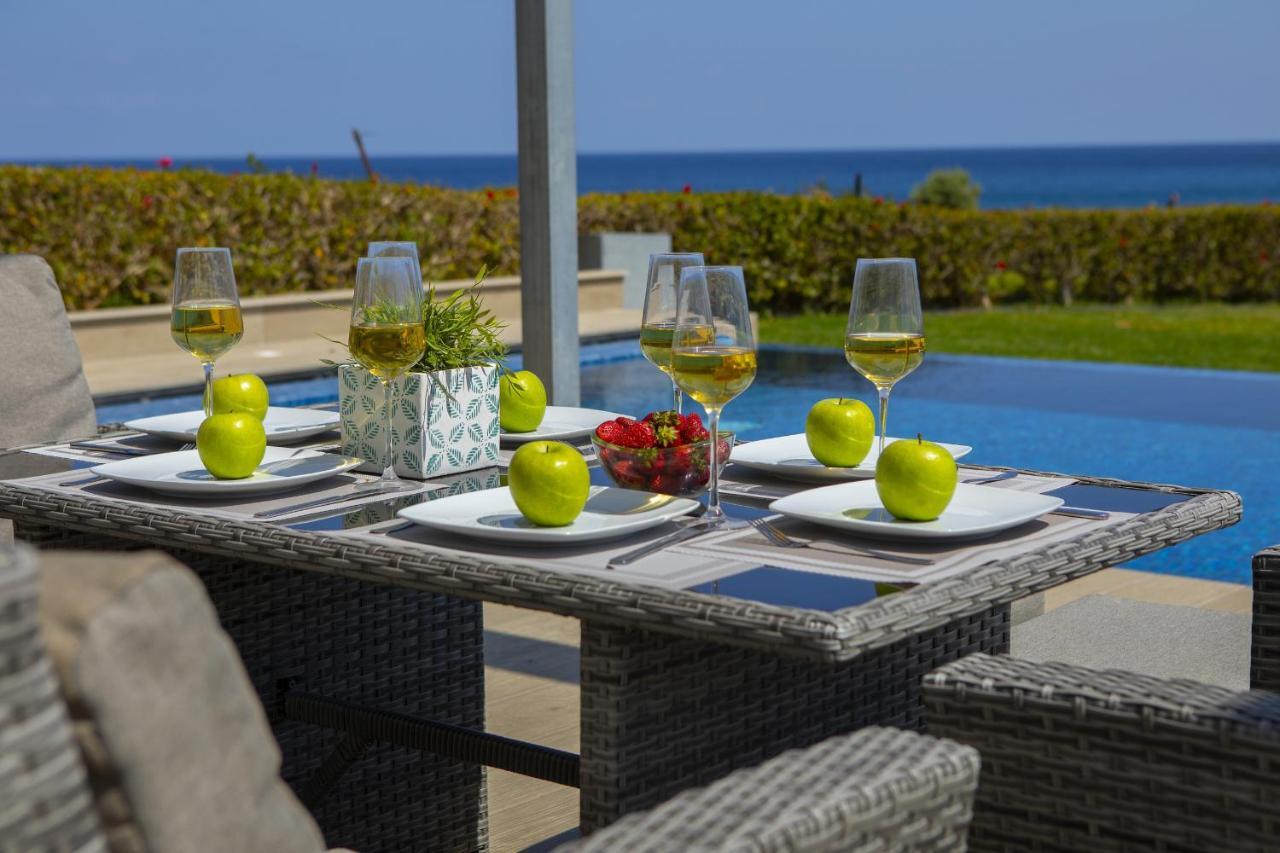 Protaras Seafront Villa Infinte Aretousa Eksteriør billede