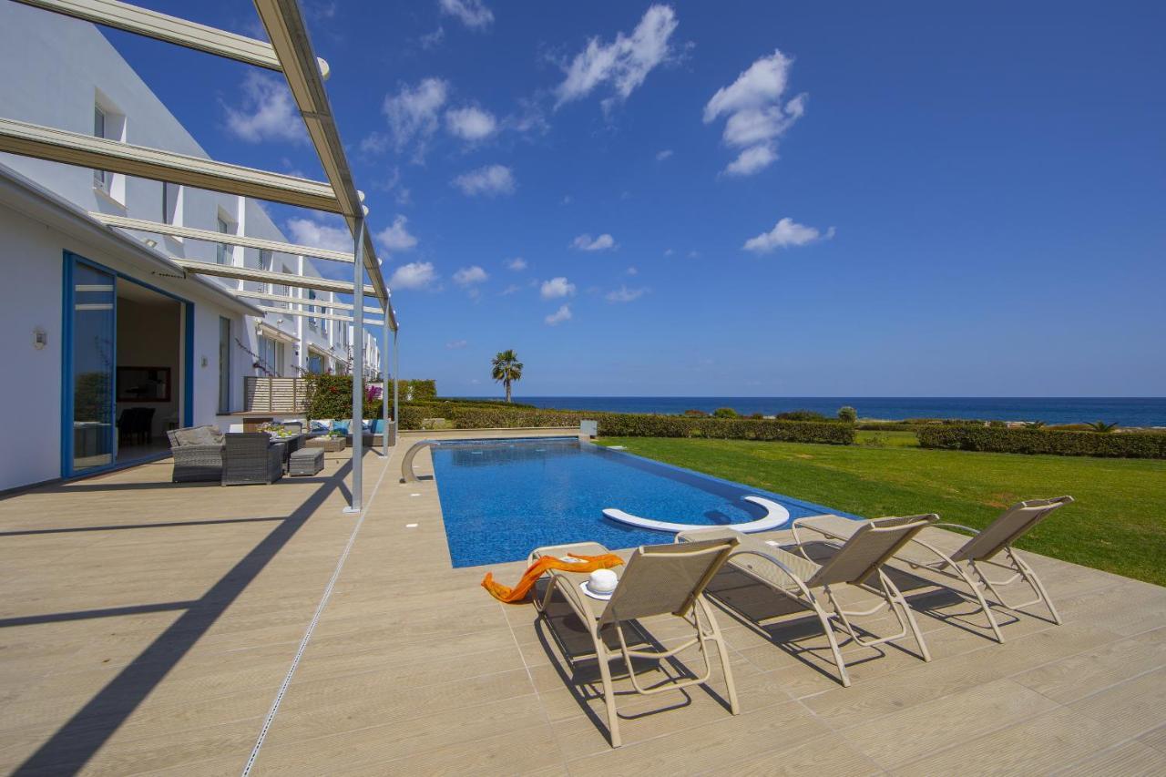 Protaras Seafront Villa Infinte Aretousa Eksteriør billede