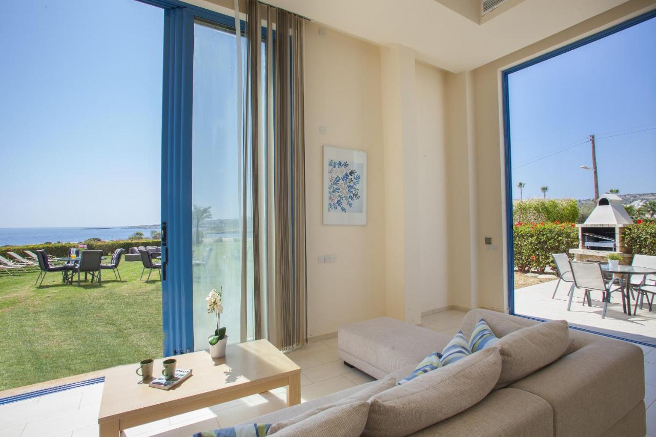 Protaras Seafront Villa Infinte Aretousa Eksteriør billede