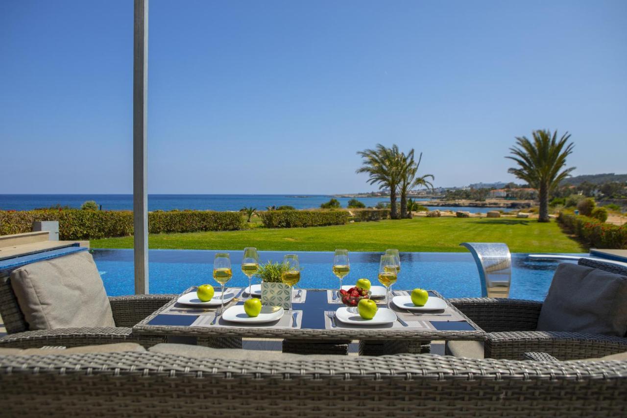 Protaras Seafront Villa Infinte Aretousa Eksteriør billede