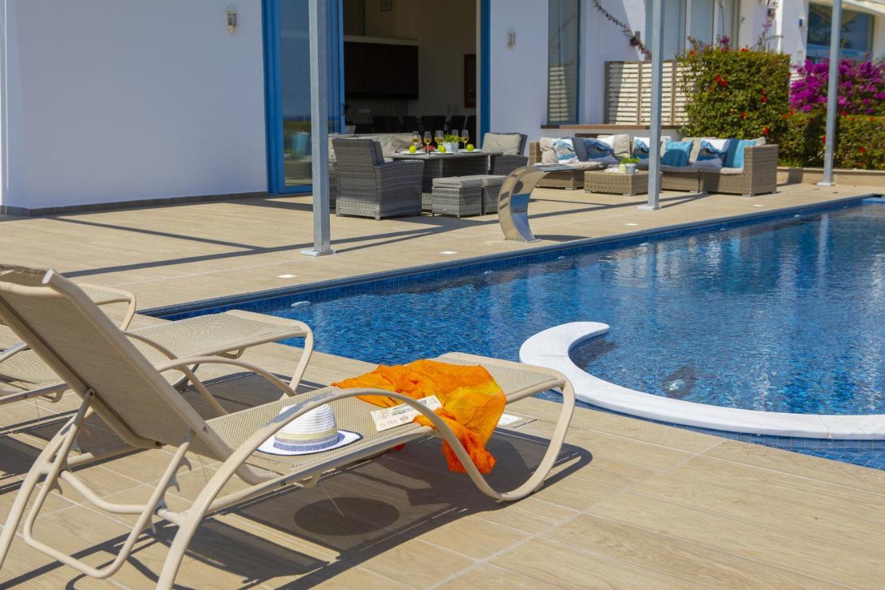 Protaras Seafront Villa Infinte Aretousa Eksteriør billede