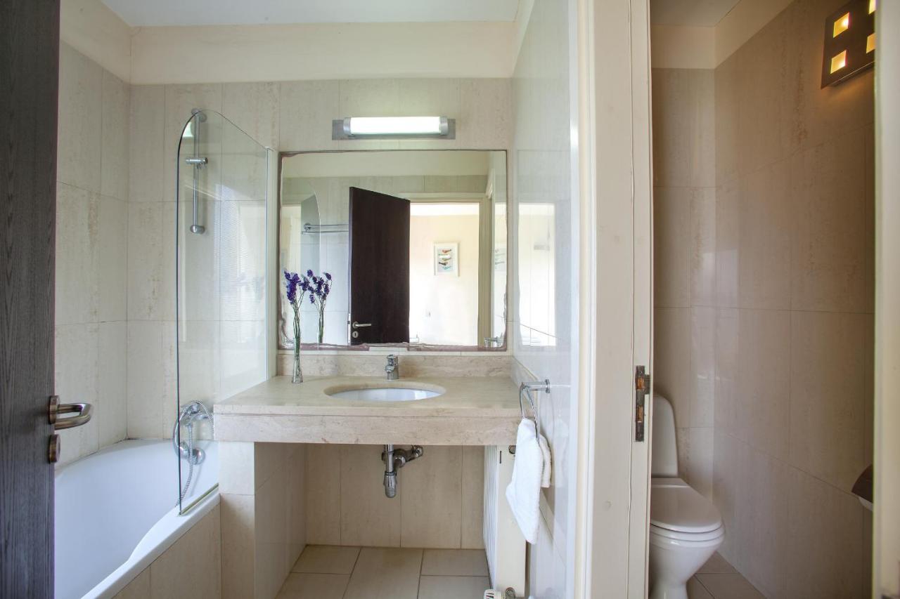 Protaras Seafront Villa Infinte Aretousa Eksteriør billede