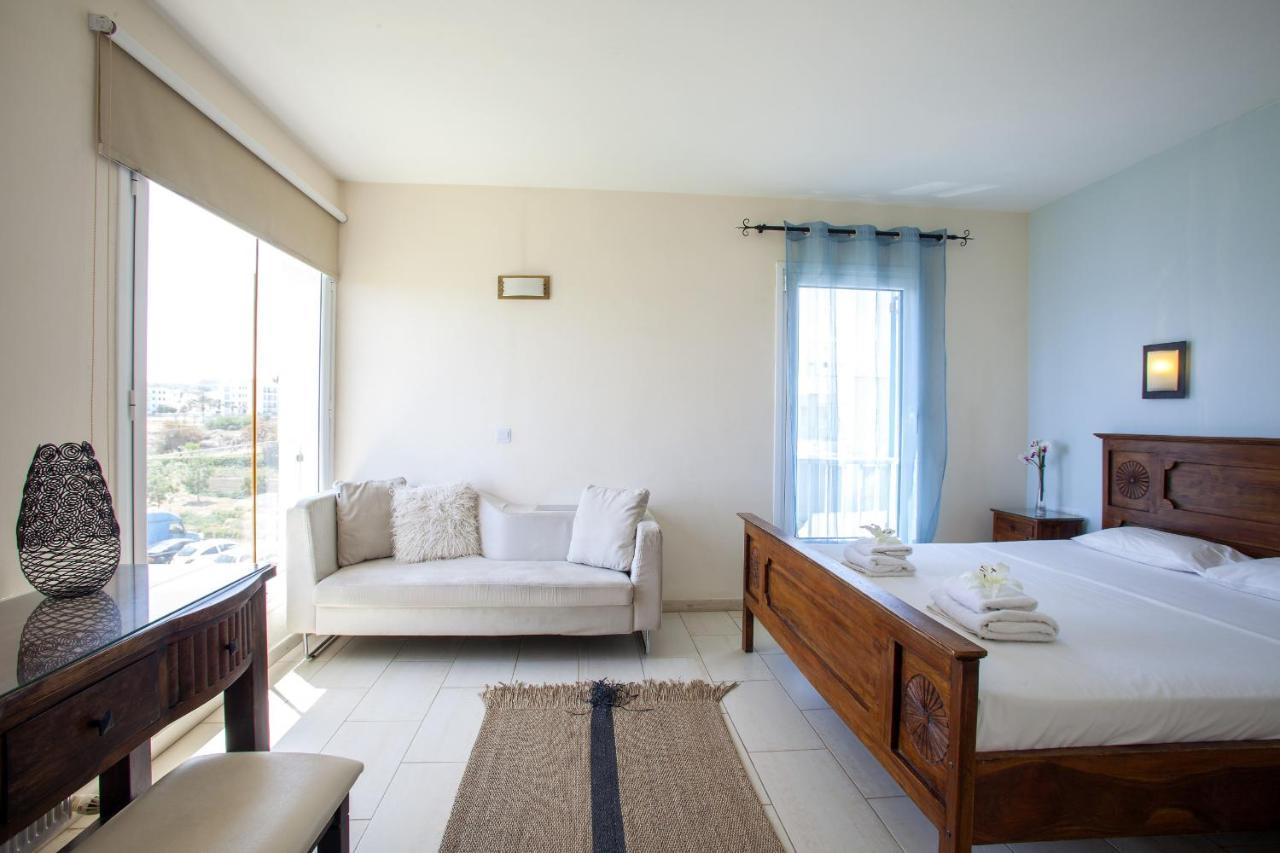 Protaras Seafront Villa Infinte Aretousa Eksteriør billede