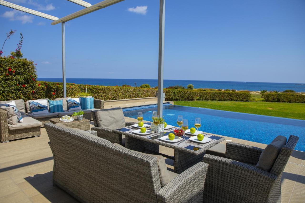 Protaras Seafront Villa Infinte Aretousa Eksteriør billede