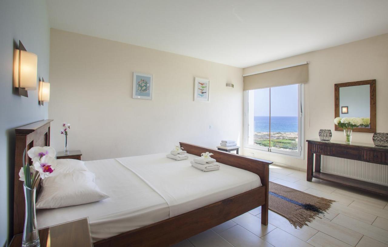 Protaras Seafront Villa Infinte Aretousa Eksteriør billede